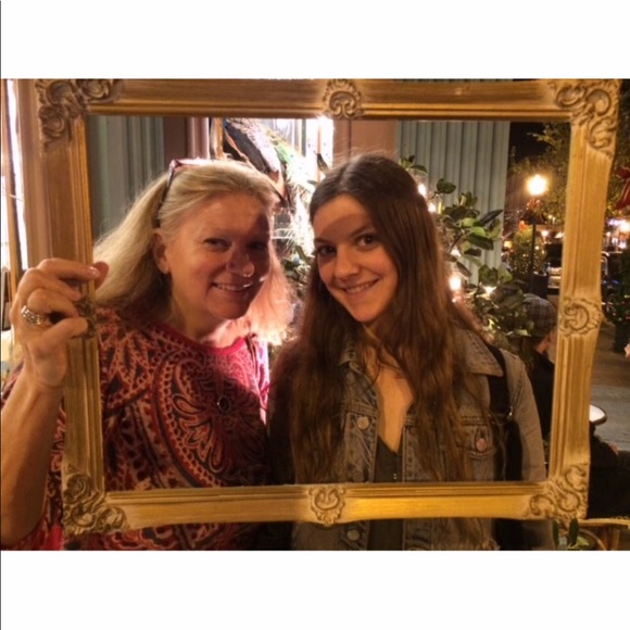 All 8.00$ items are 2 for 14.00$ - Picture 3 of 3